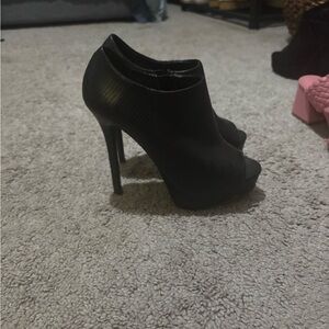 Steve Madden Black Peep-Toe Heels